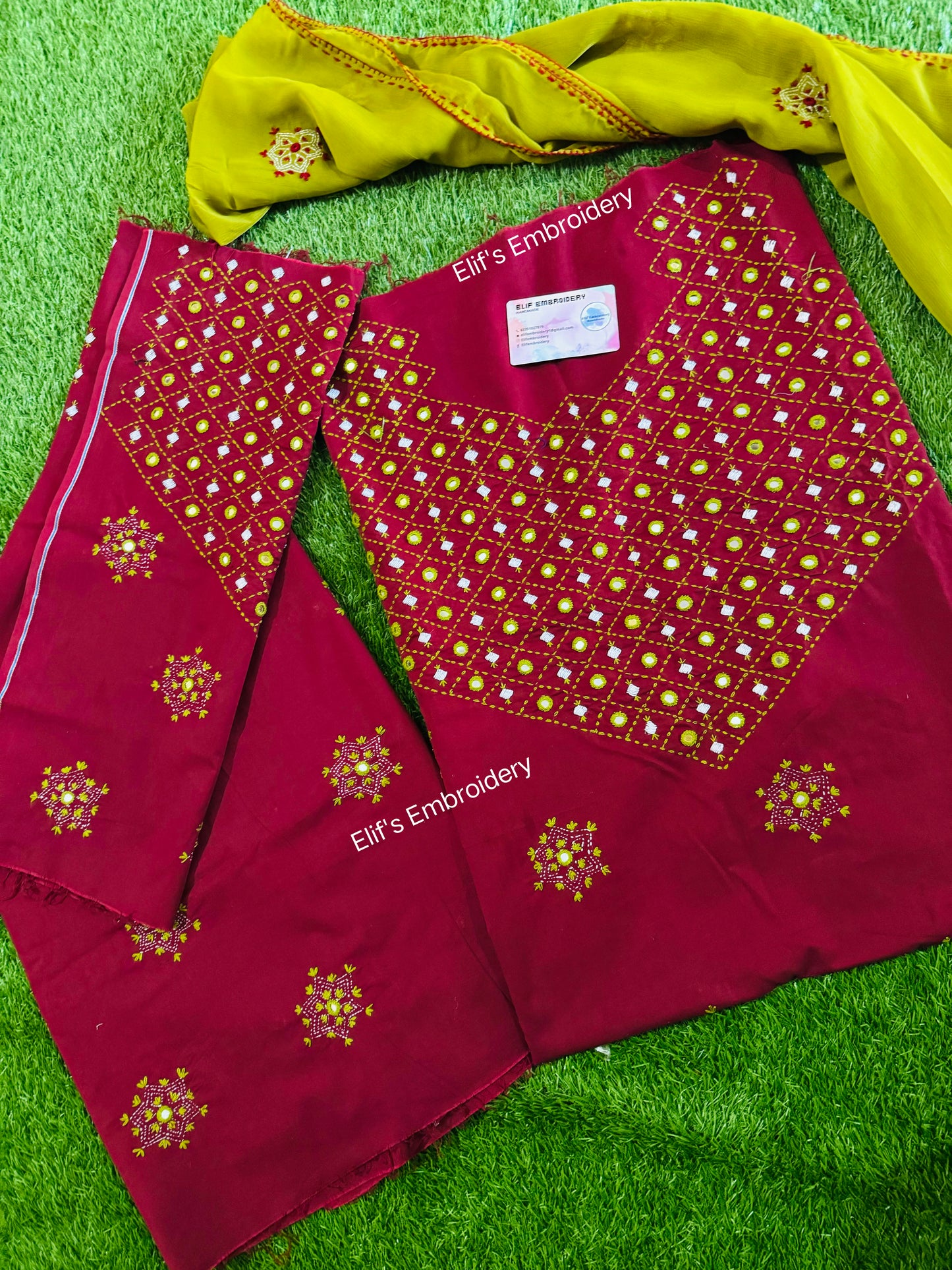 Mehr-e-Noor - Hand Embroidered 3Pc Suit