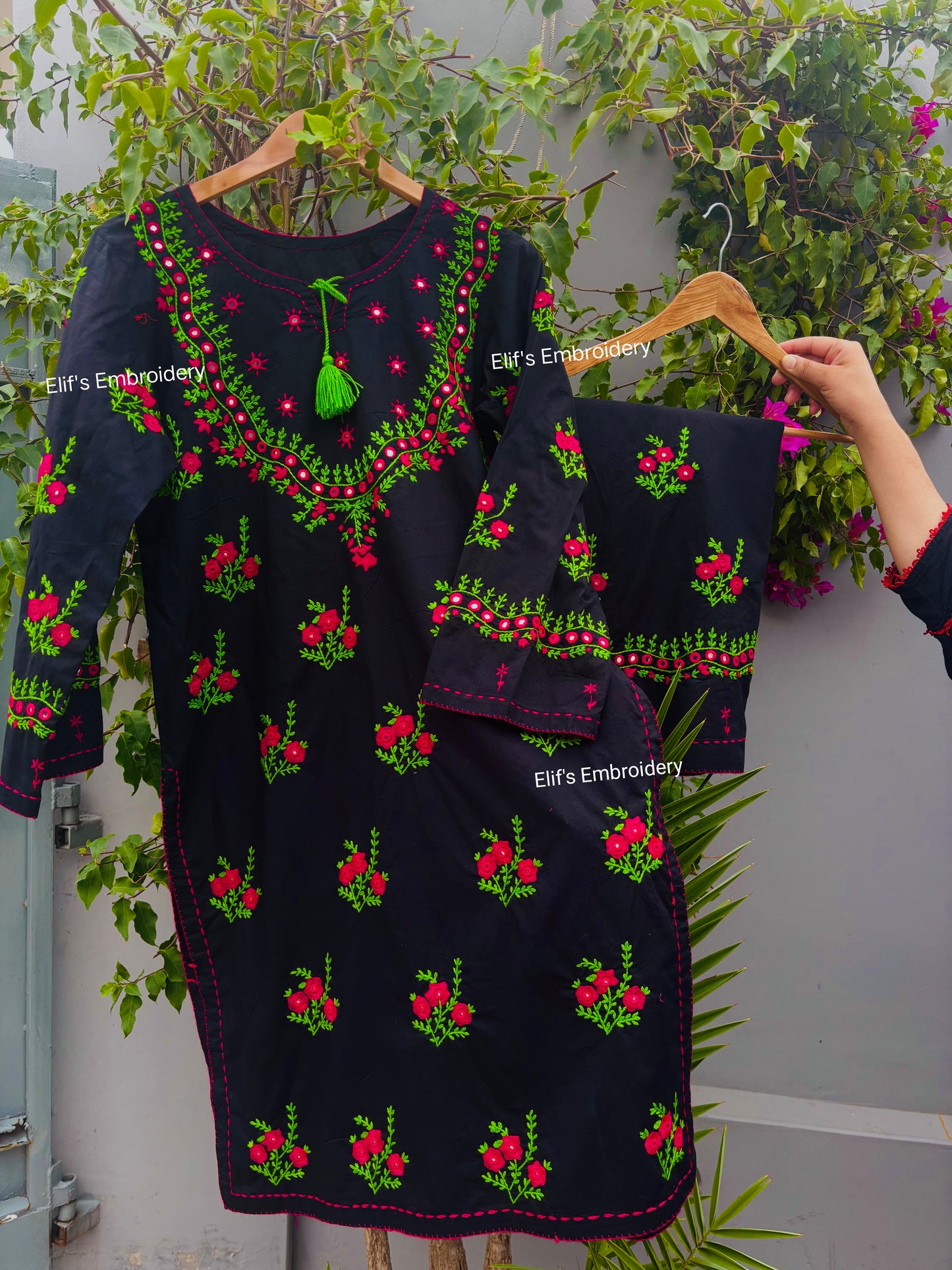 Noor-e-Rang - 2Pc Hand Embroidered Suit
