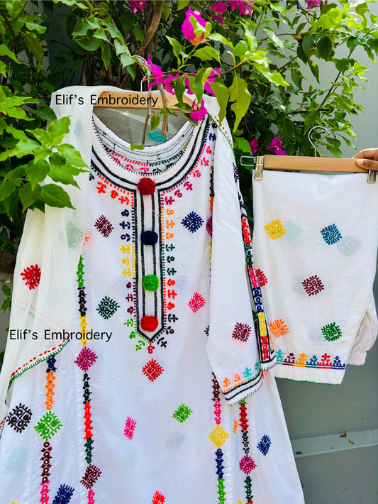 Lamees - 3PC Hand Embroidered Suit