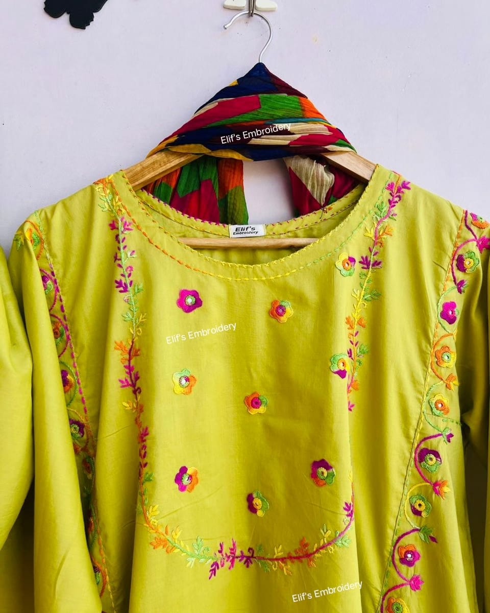 Zarkish - 3Pc Hand Embroidered Suit