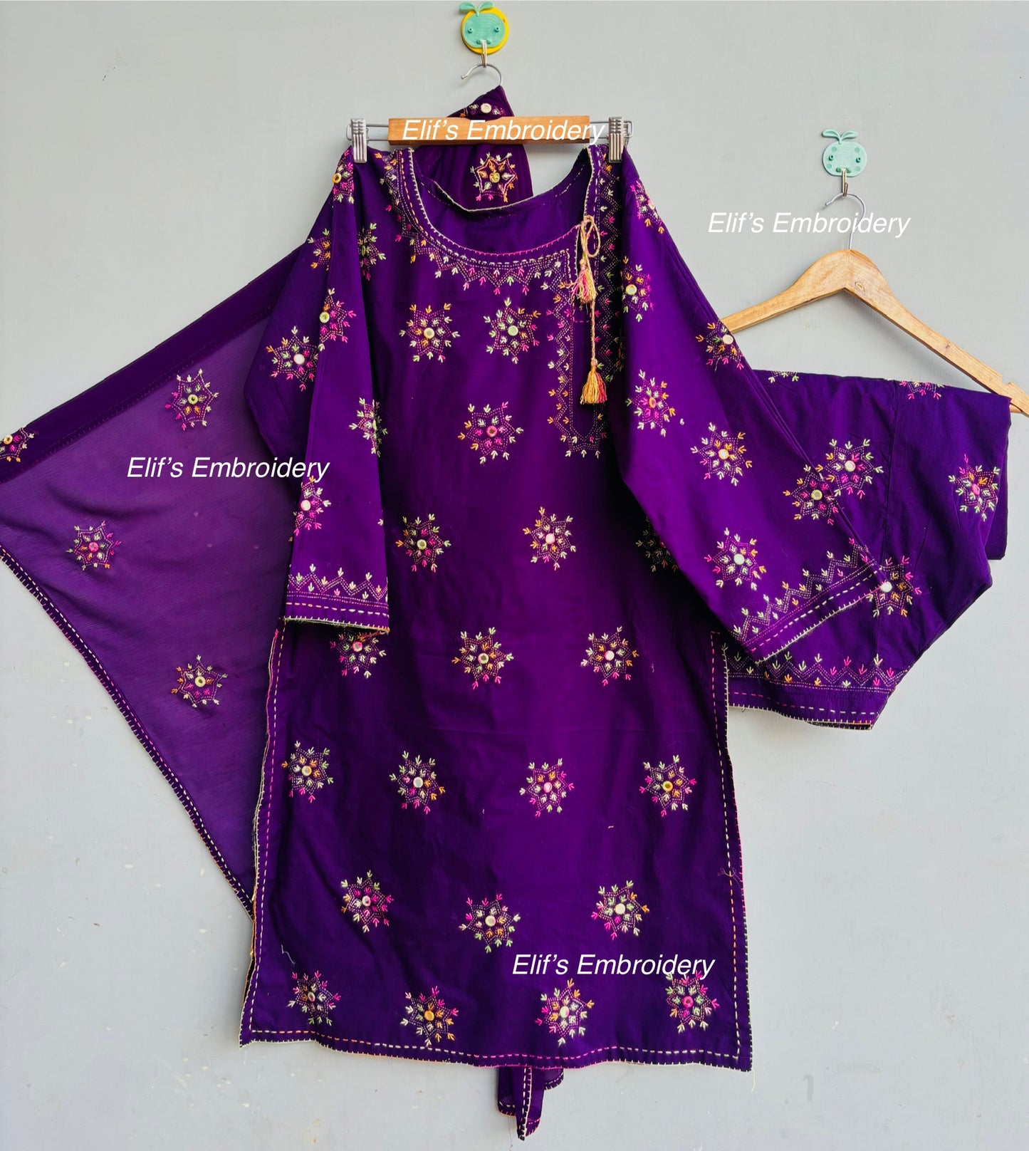Mehzin - 3Pc Hand Embroidered Suit