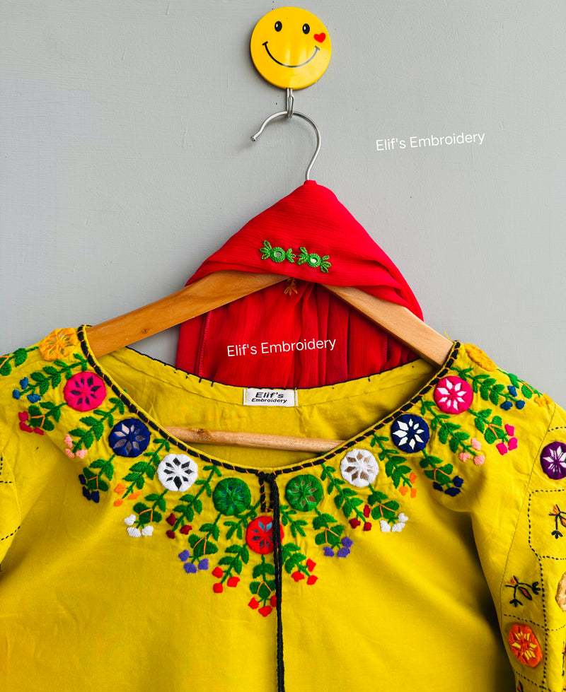 Peelee Prism - 3Pc Ready to Wear Hand Embroidered Suit