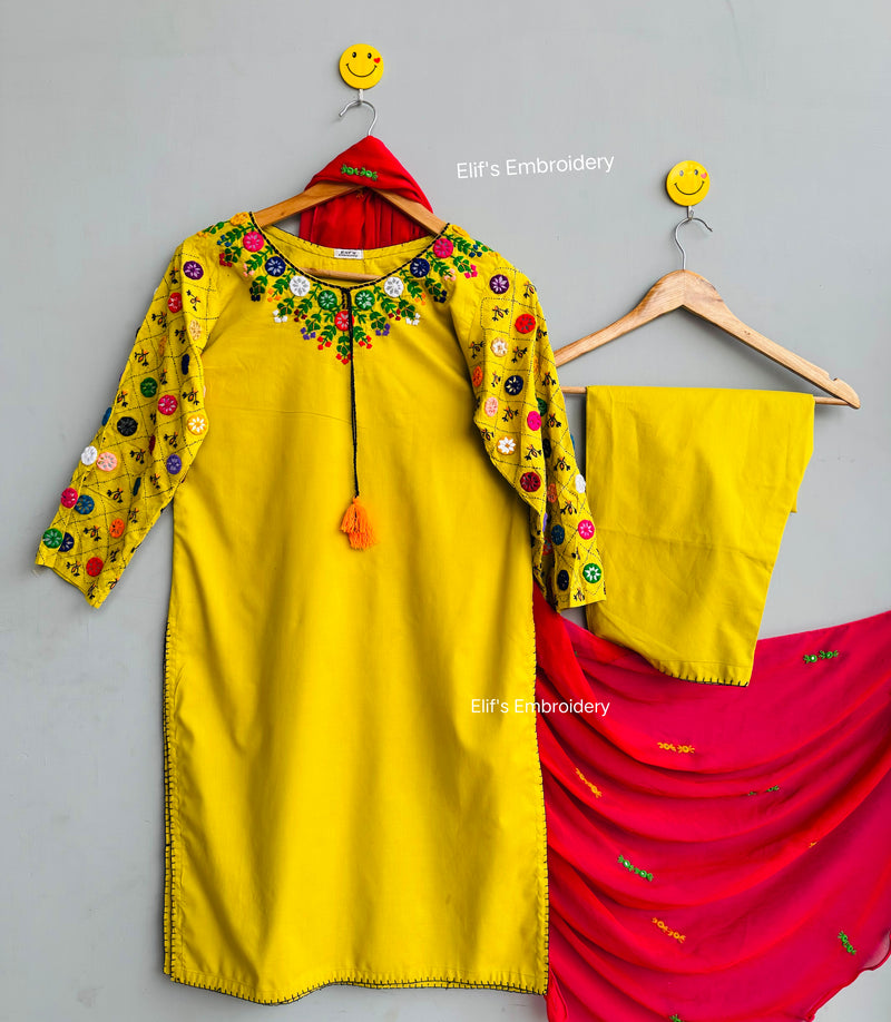 Peelee Prism - 3Pc Ready to Wear Hand Embroidered Suit