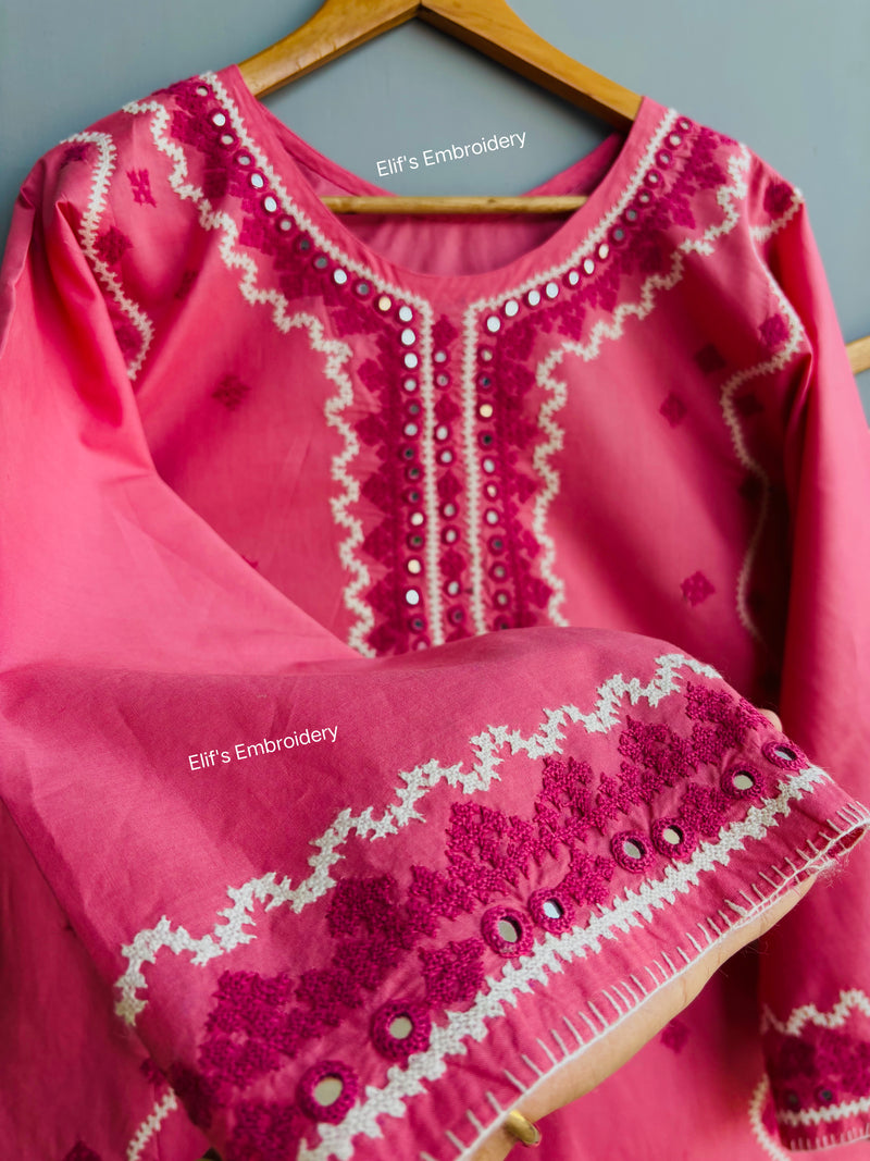 Rangrez Riwaayat - 2Pc Hand Embroidered suit