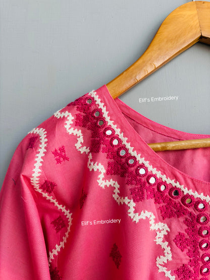 Rangrez Riwaayat - 2Pc Hand Embroidered suit