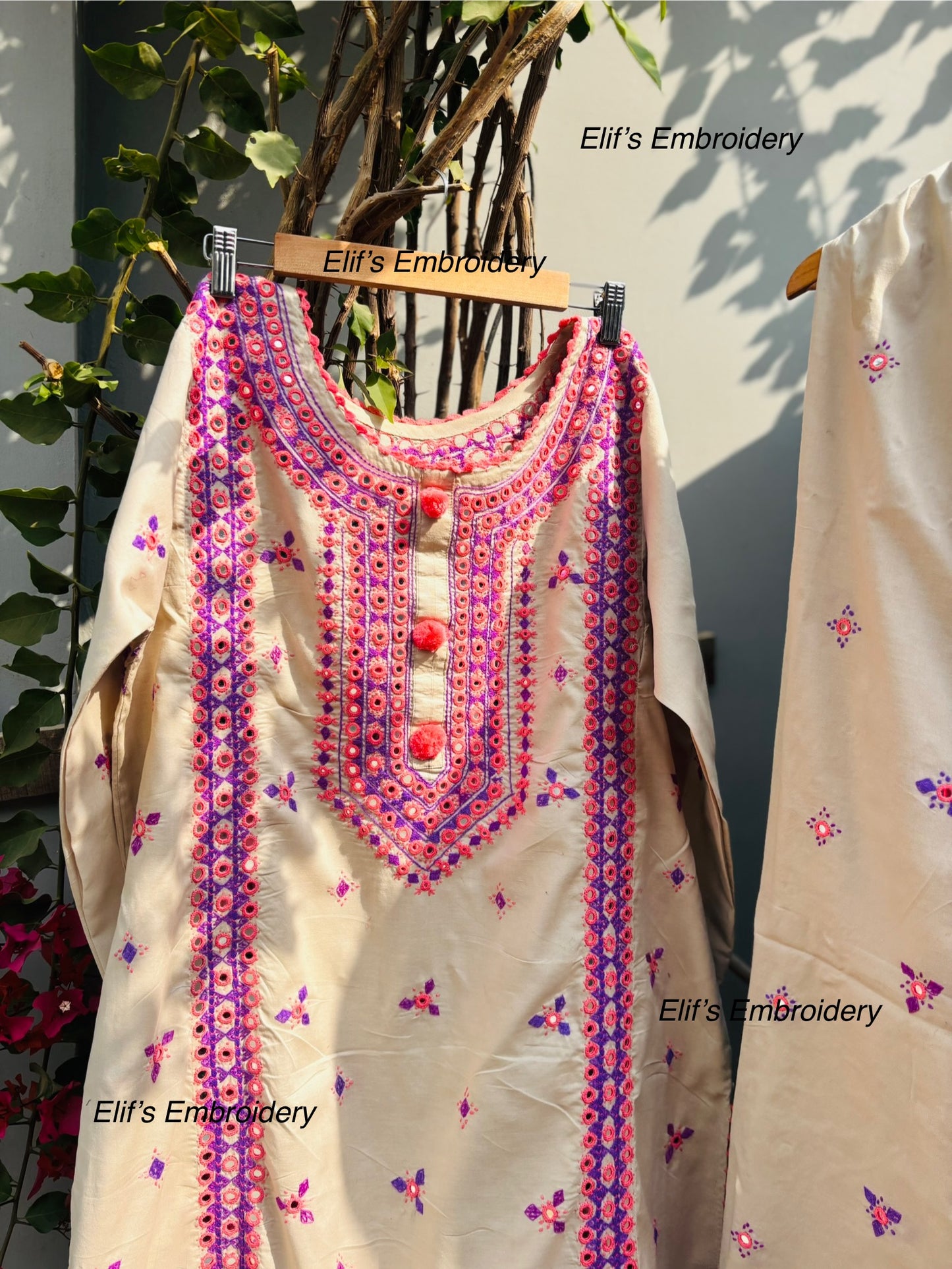 Shehnoor - 3Pc Hand Embroidered Suit