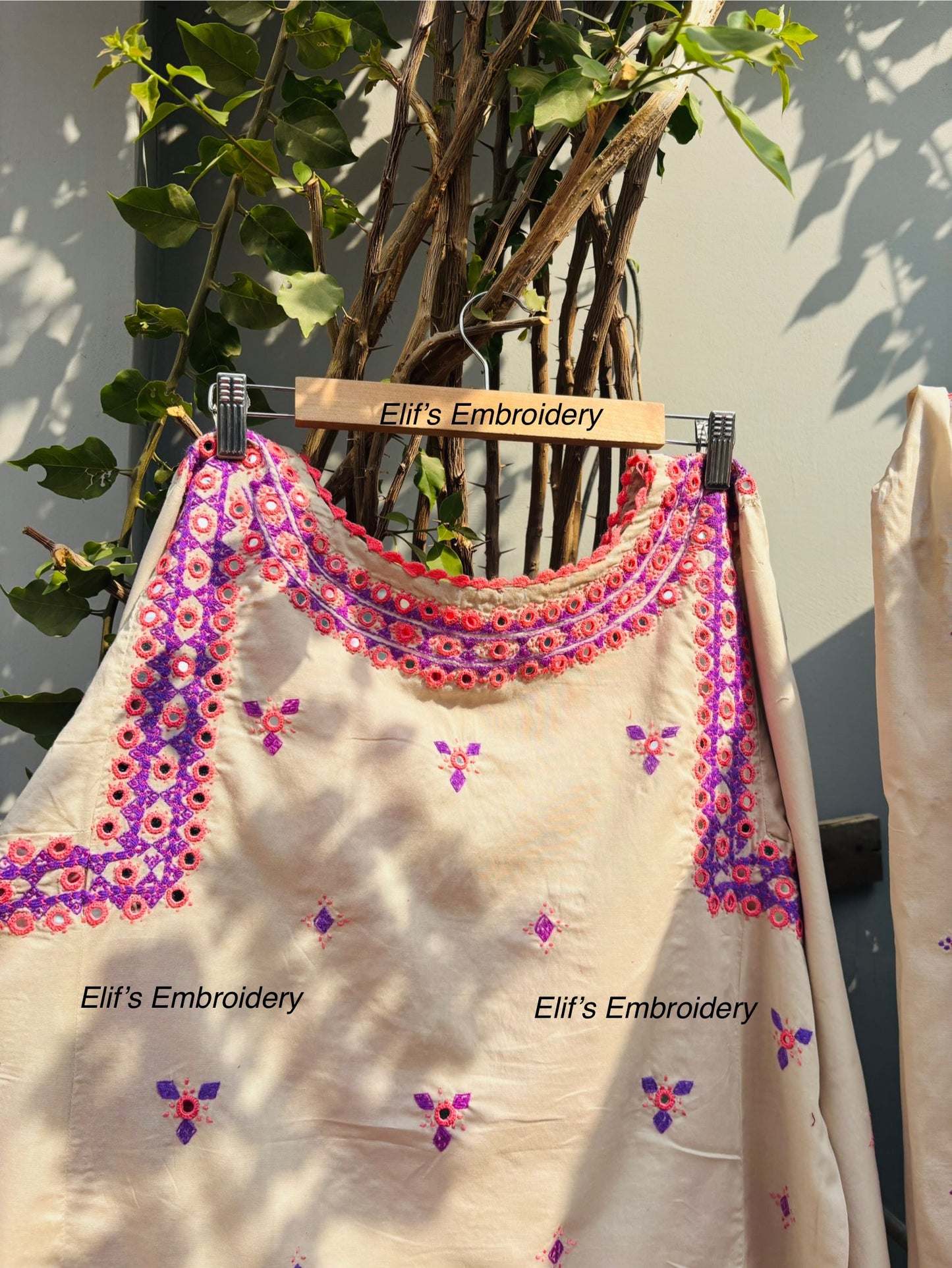 Shehnoor - 3Pc Hand Embroidered Suit