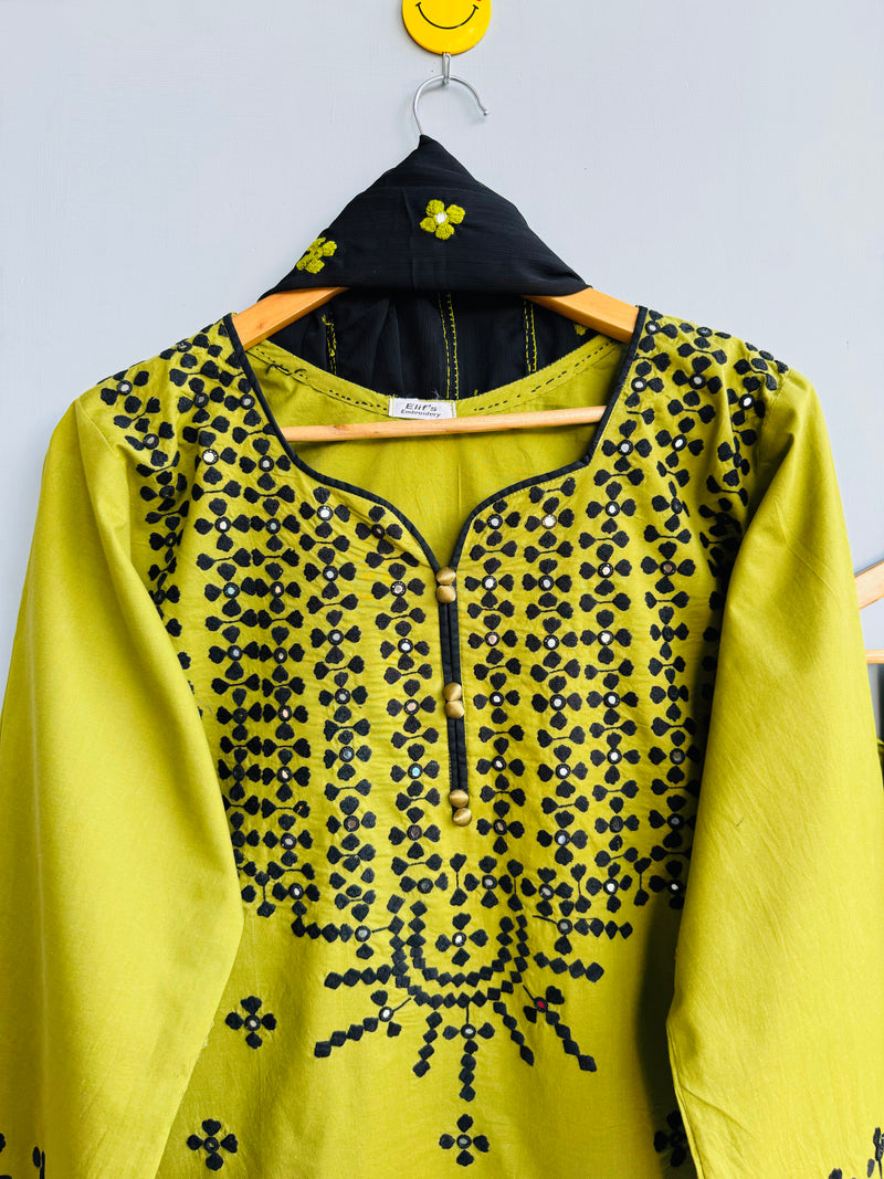 Rang-e-Henna - 3pc Hand Embroidered Suit