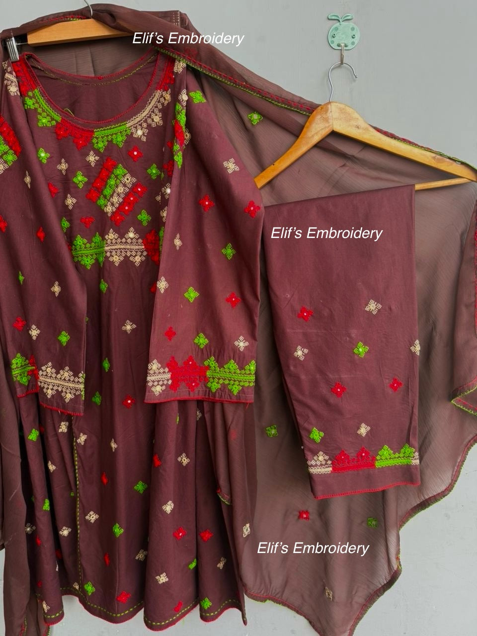 Ismara - 3Pc Hand Embroidered Suit