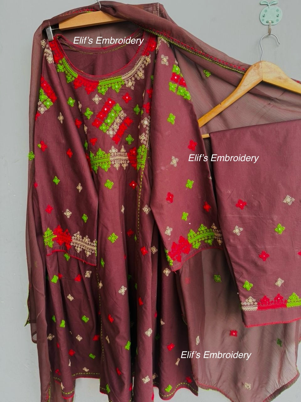 Ismara - 3Pc Hand Embroidered Suit