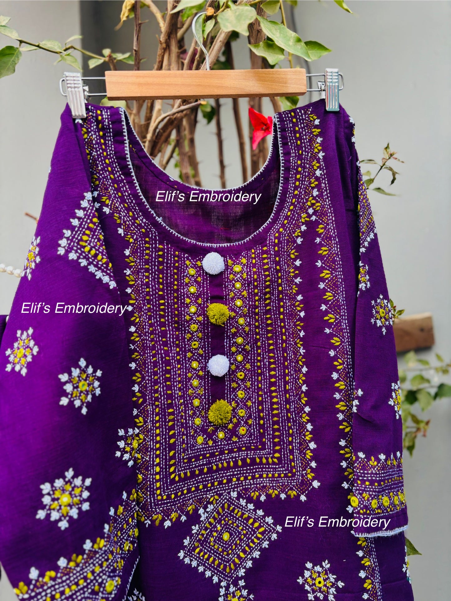 Rayha - 2Pc Hand Embroidered Suit