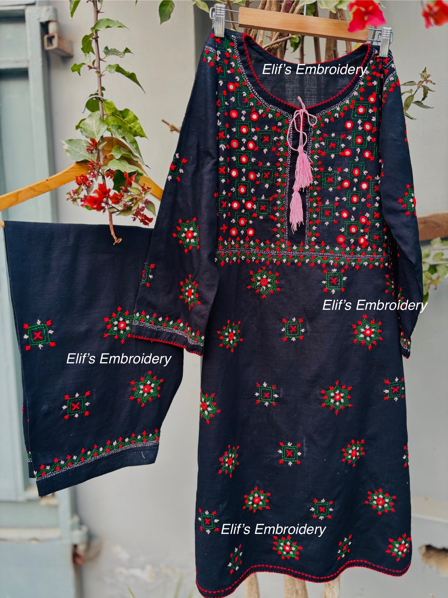 Zahrah - 2Pc Hand Embroidered Suit