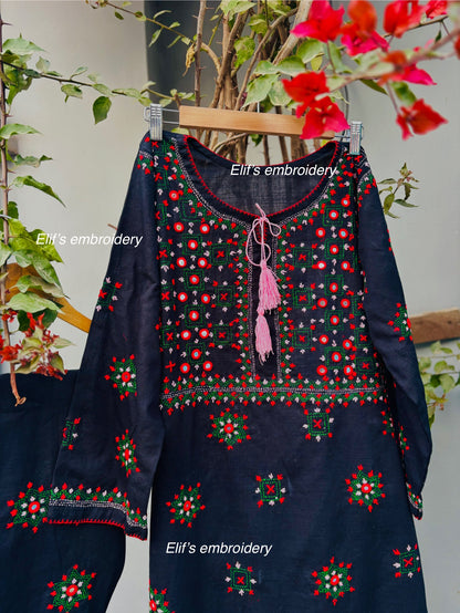 Zahrah - 2Pc Hand Embroidered Suit