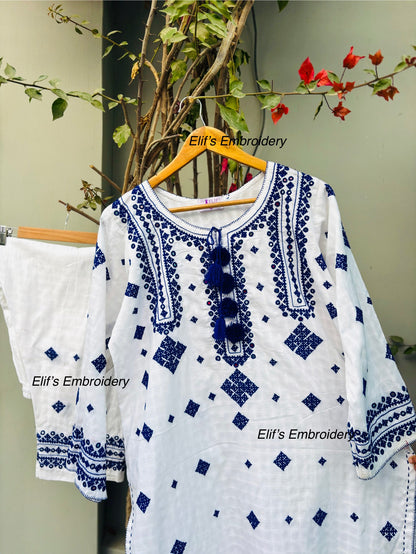 Amani - 3Pc Hand Embroiderd Suit