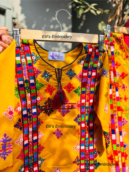 Rameen - 2Pc Hand Embroiderd Suit