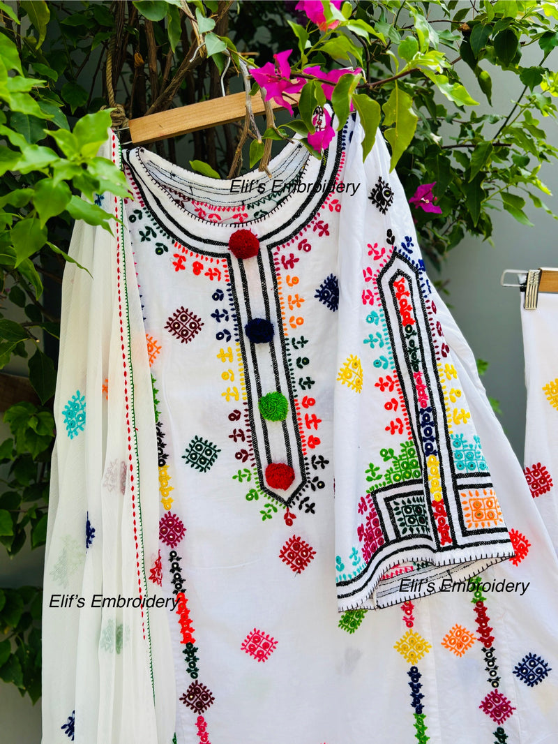 Lamees - 3PC Hand Embroidered Suit
