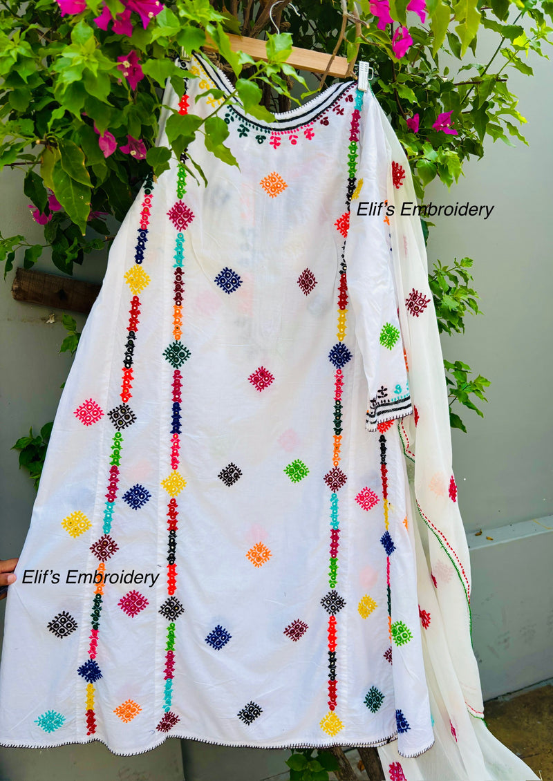 Lamees - 3PC Hand Embroidered Suit