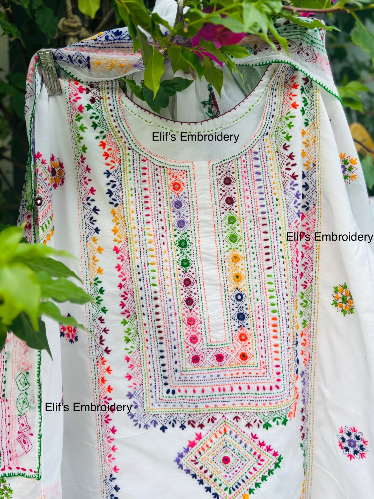 Mahbir - 3Pc Hand Embroidered Suit