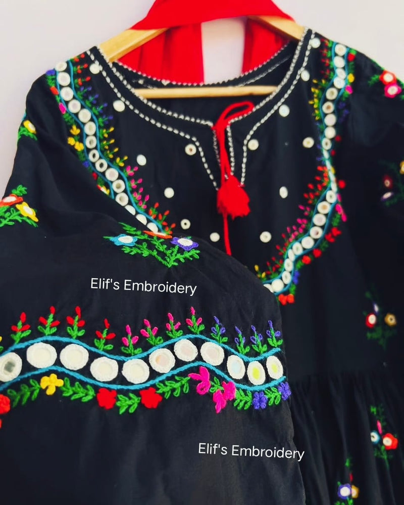 Nourhan - 2Pc Hand Embroidered Suit
