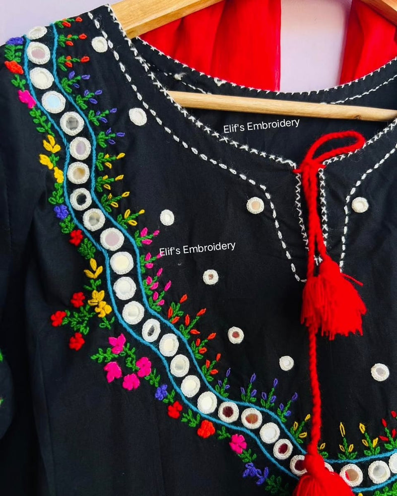 Nourhan - 2Pc Hand Embroidered Suit