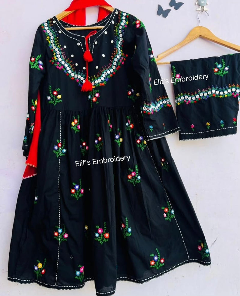 Nourhan - 2Pc Hand Embroidered Suit