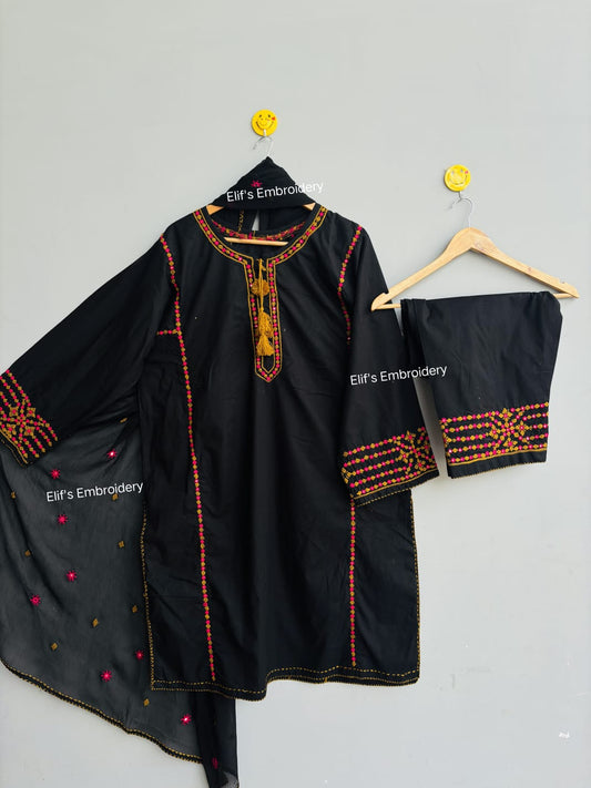 Ghazail - 3Pc Hand Embroidered suit