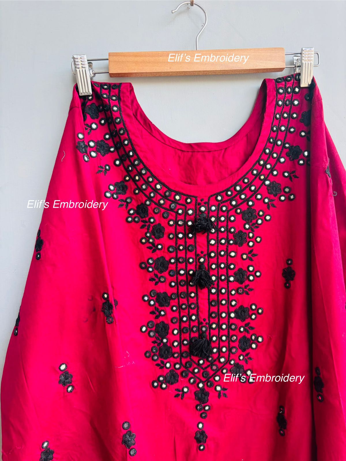 Shehzeen - 3Pc Hand Embroidered Suit