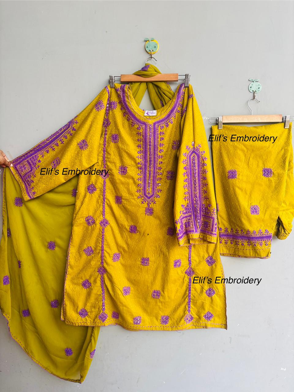 Safiya - 3Pc Hand Embroidered Suit