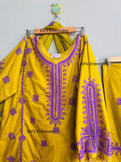 Safiya - 3Pc Hand Embroidered Suit