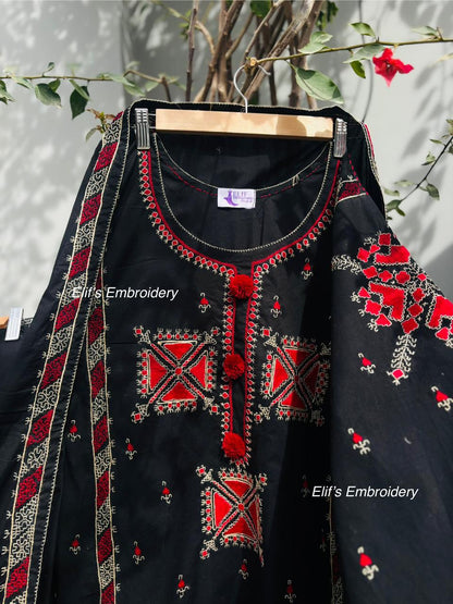 Zuleikha - 3Pc Hand Embroidered Suit